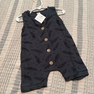 NWT Outfit 0-3 Month